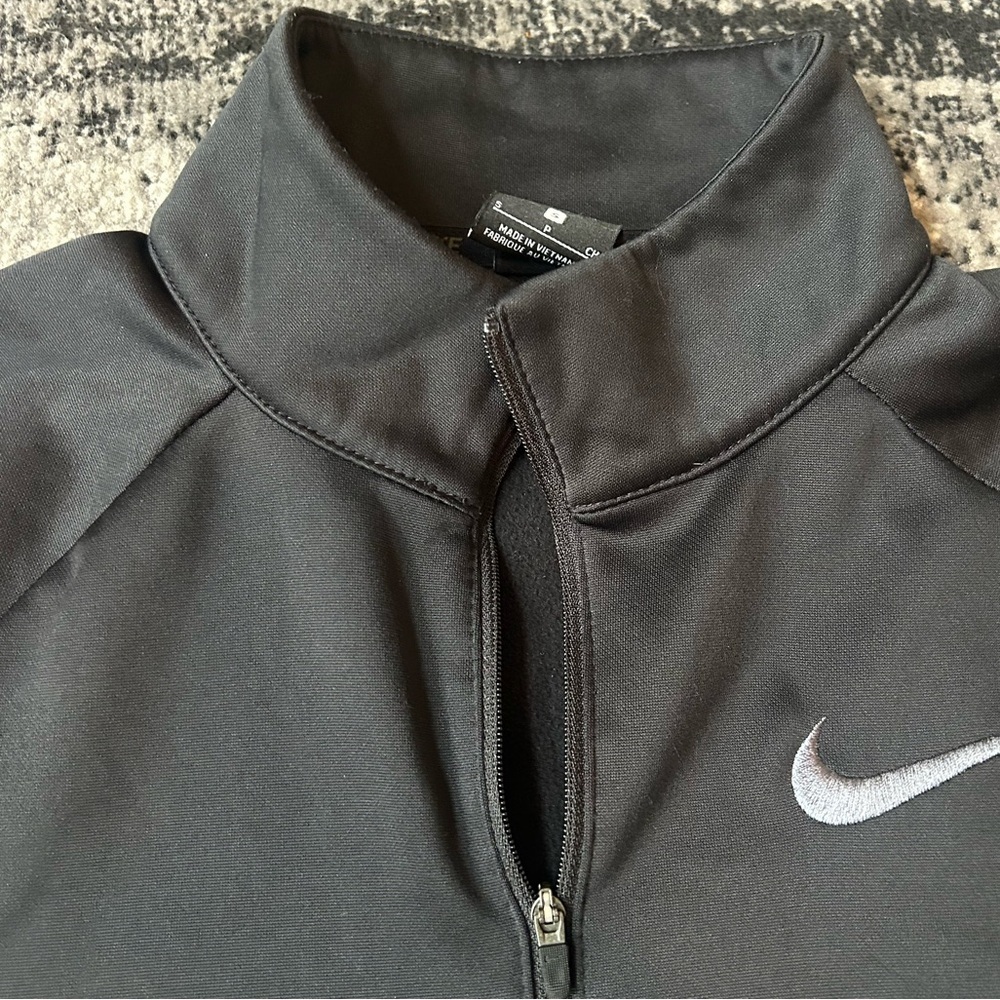 NIKE Dri-Fit Quarter Zip Pull-Over - Picture 7 of 13
